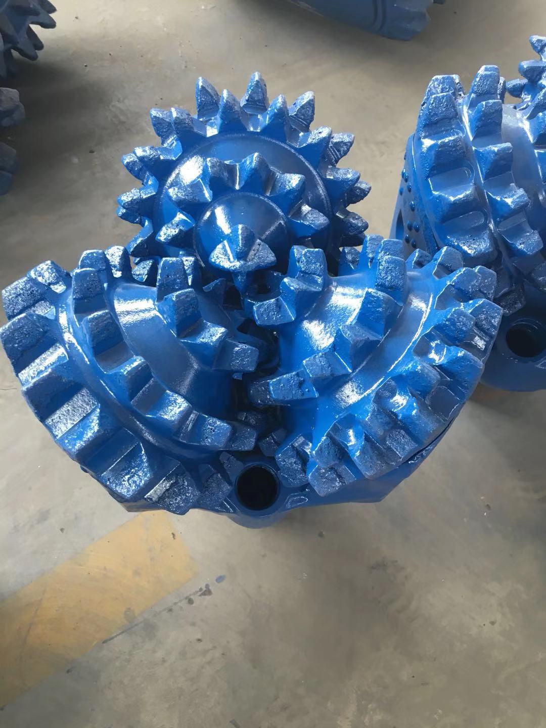 TCI Rotary Tricone Drill Bit with steel cutter for Water Well Drilling and Oil Mining 3